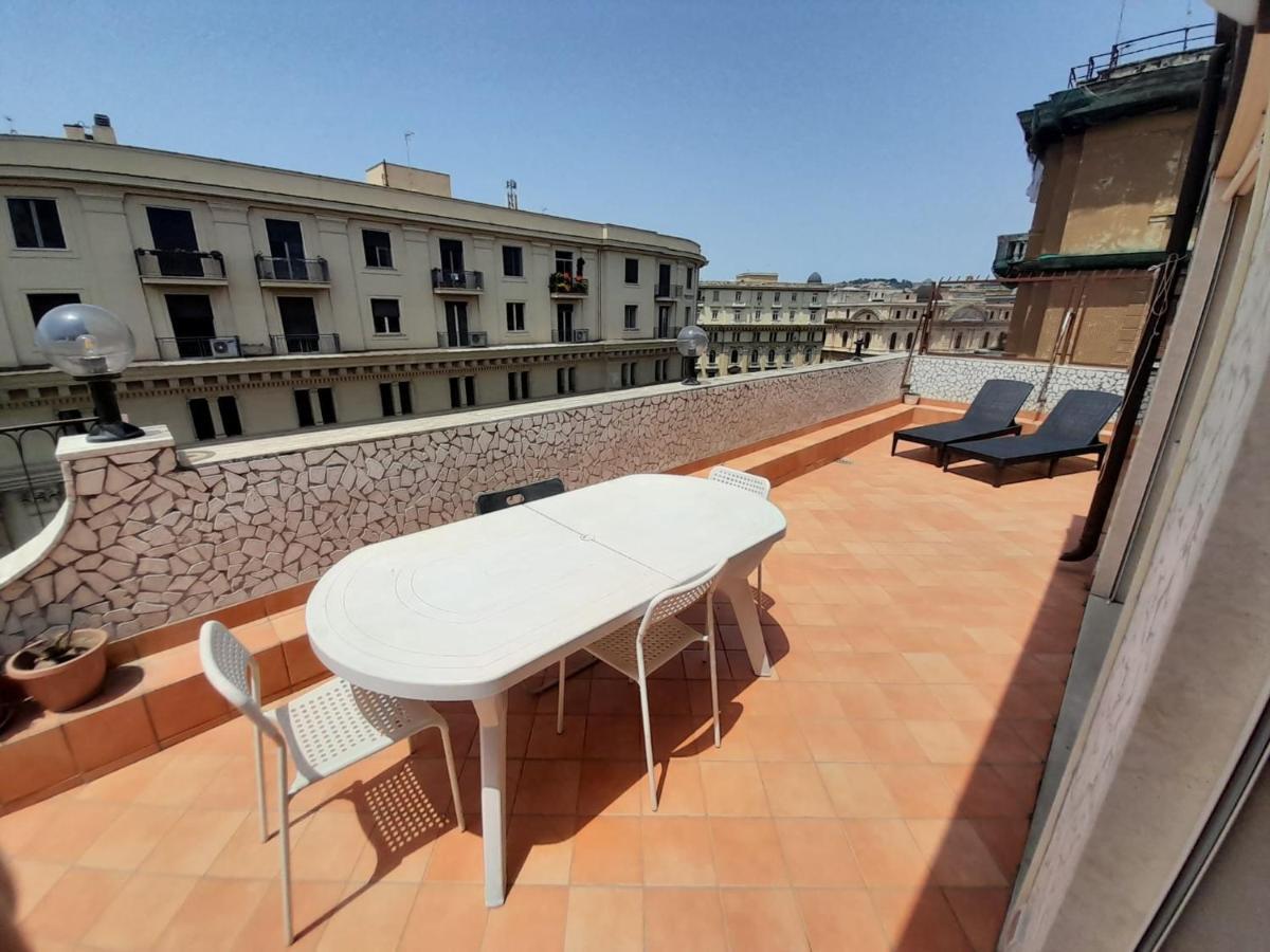 Mayfair Lifestyle Suites By Babylon Stay Neapel Exteriör bild