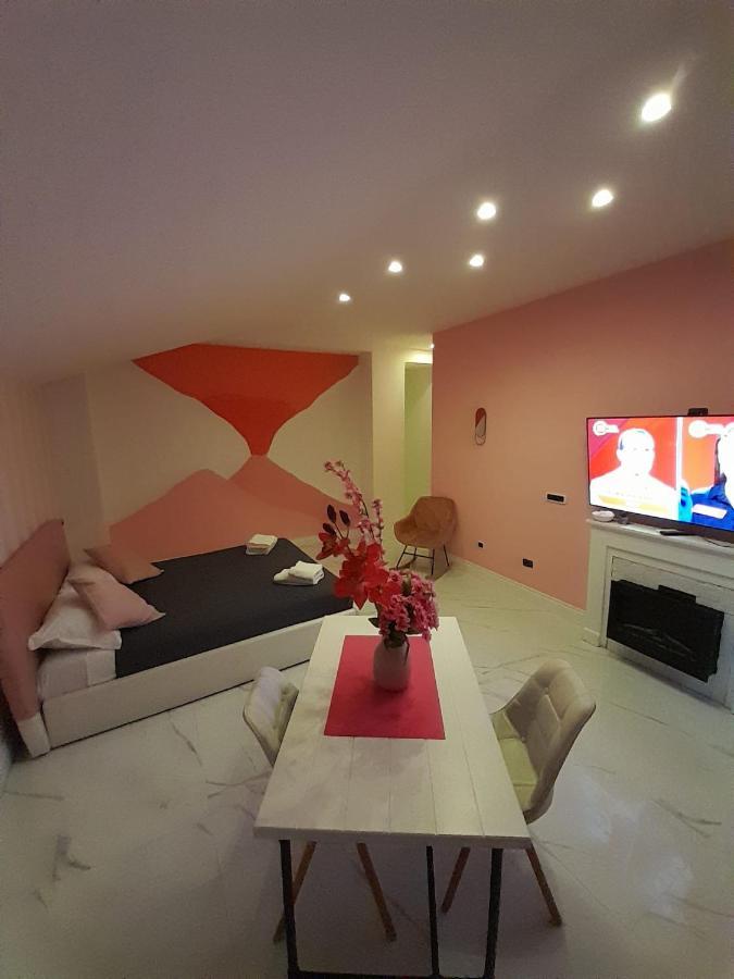 Mayfair Lifestyle Suites By Babylon Stay Neapel Exteriör bild