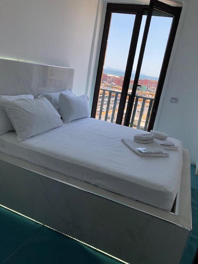 Mayfair Lifestyle Suites By Babylon Stay Neapel Exteriör bild