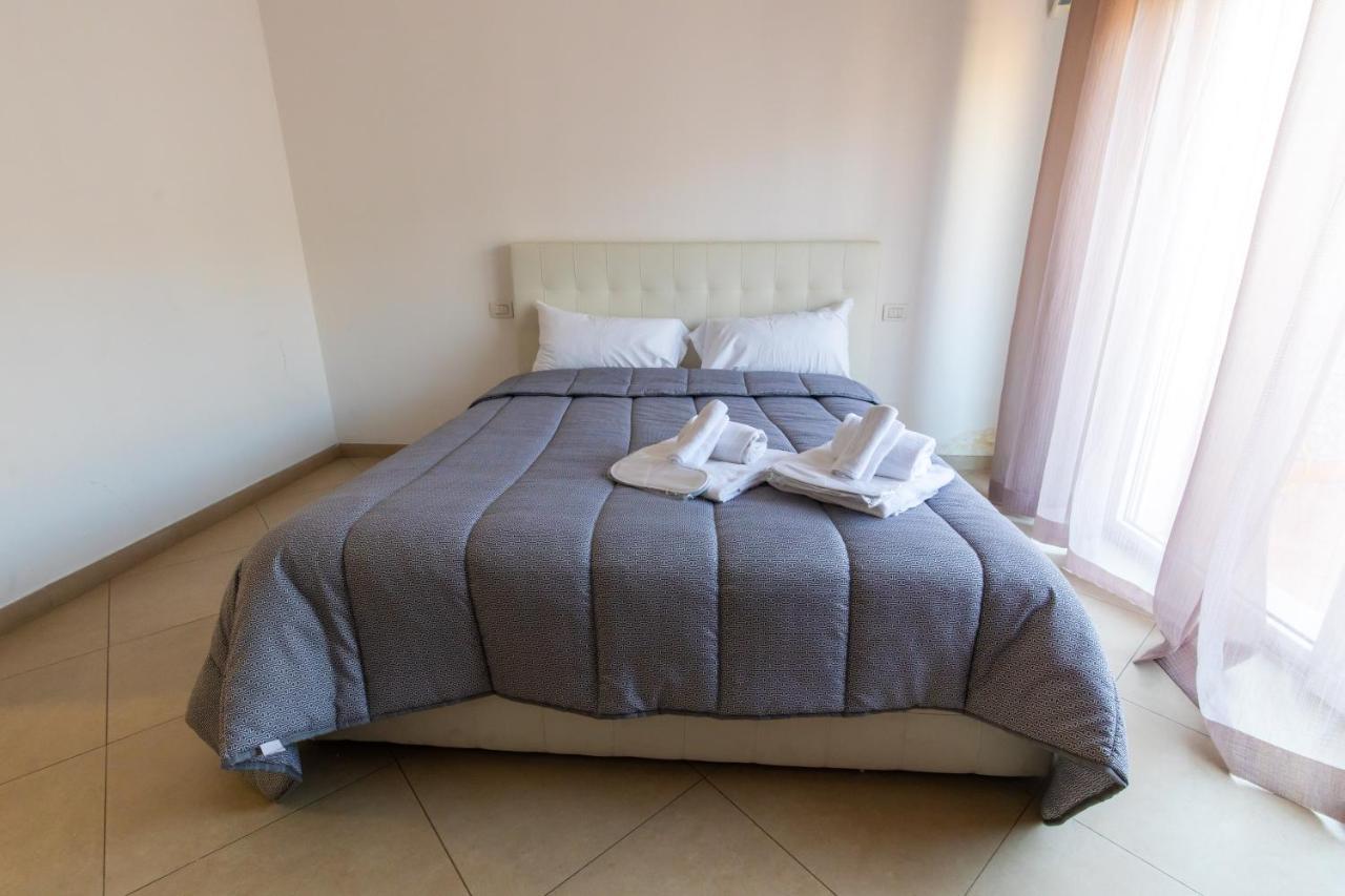 Mayfair Lifestyle Suites By Babylon Stay Neapel Exteriör bild