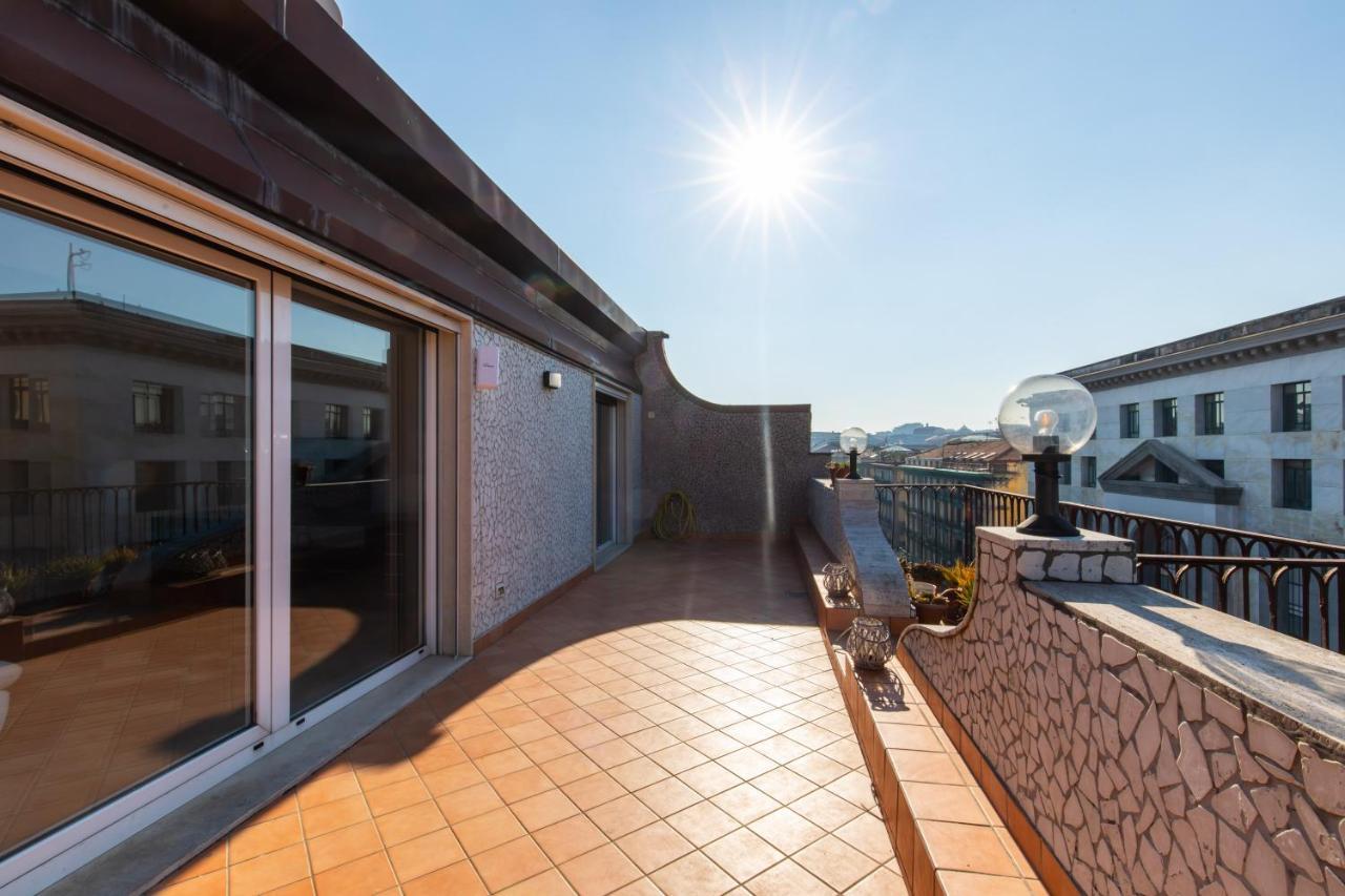Mayfair Lifestyle Suites By Babylon Stay Neapel Exteriör bild